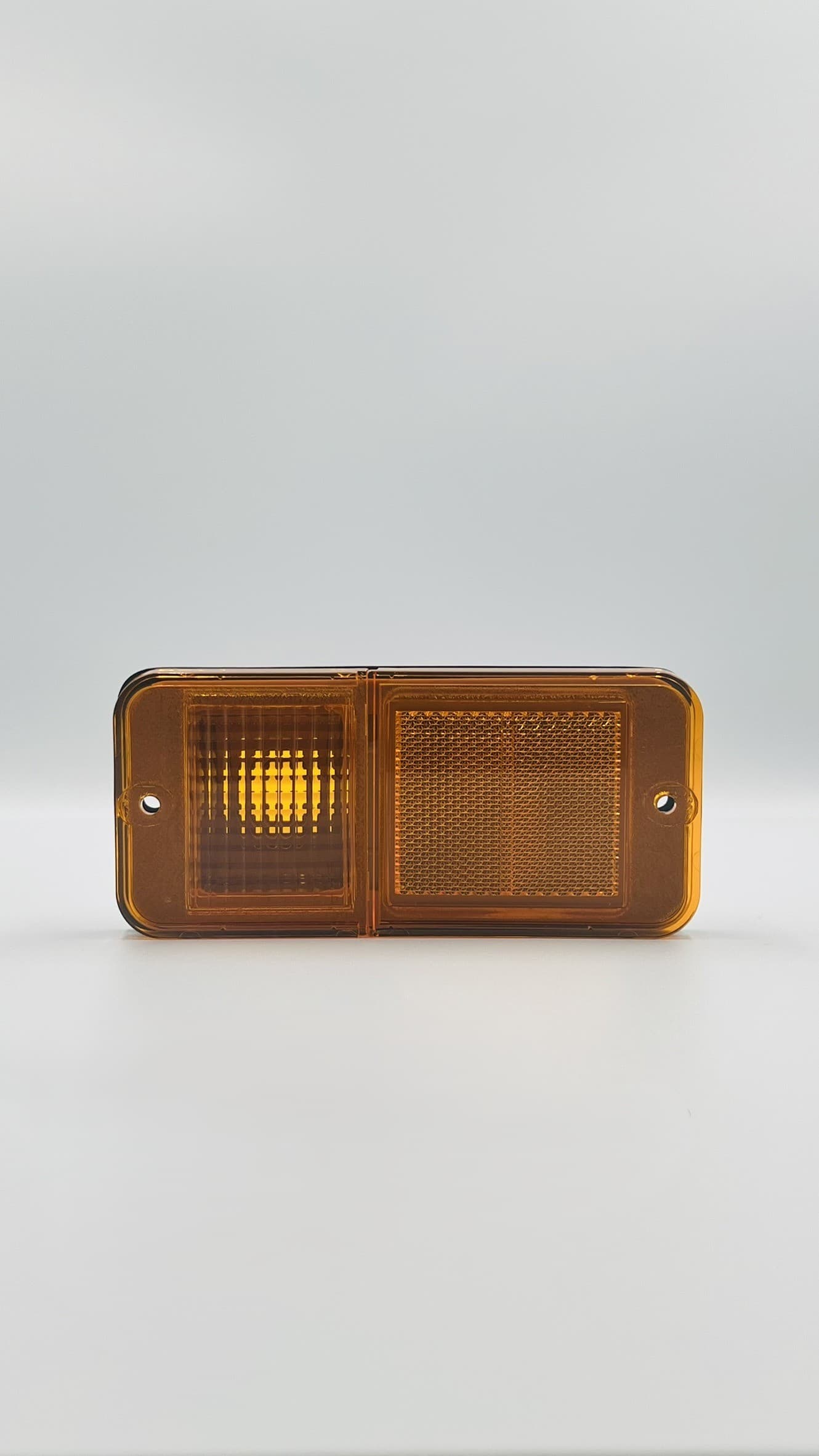 CHEVY GMC TRK FRNTSIDE MARKER LAMP AMBER STANDARD, 68-72