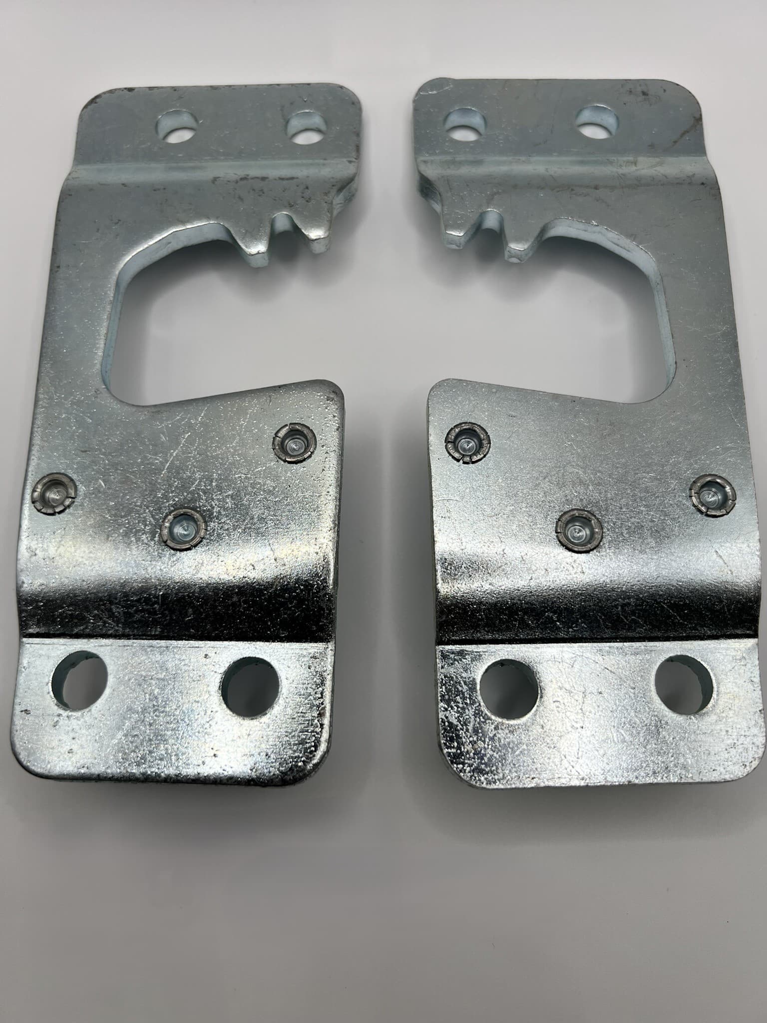 CHEVY GMC TRK DOOR STRIKER PLATES, PR 67-72